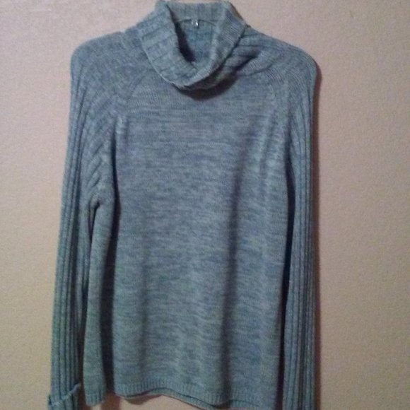Women's Neck Sweater - Picture 1 of 2